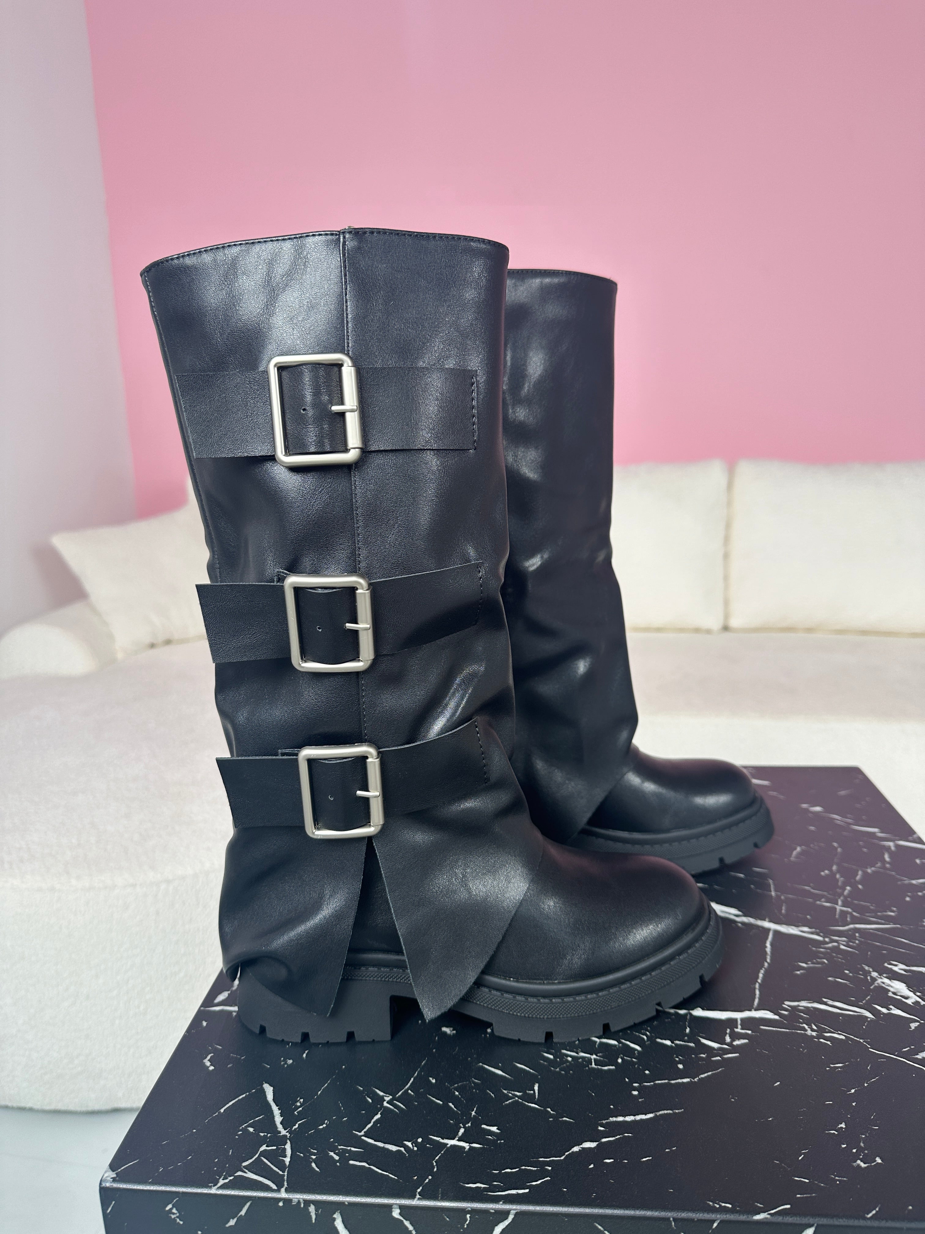 Cassy Black Boots