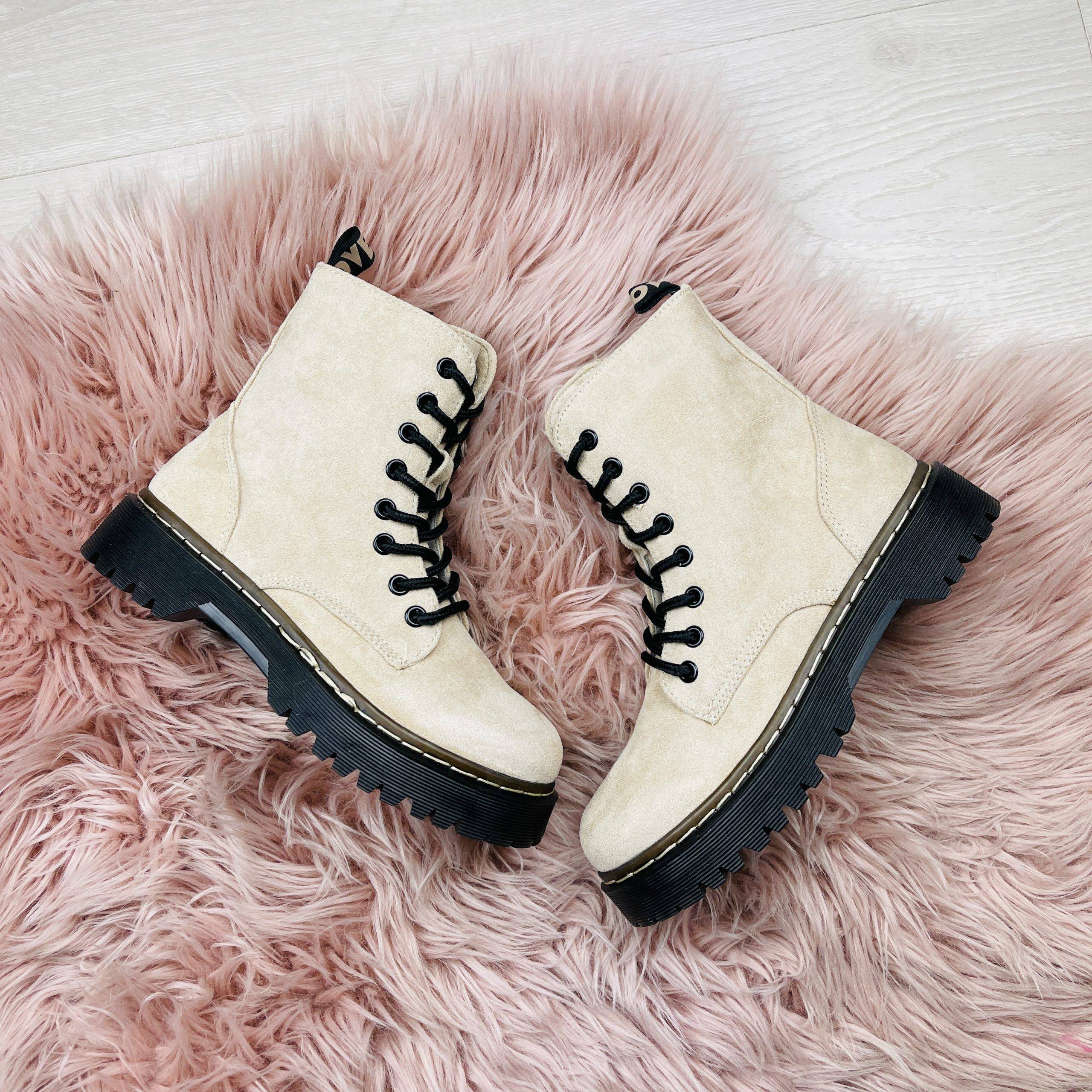 Rio Beige Boots