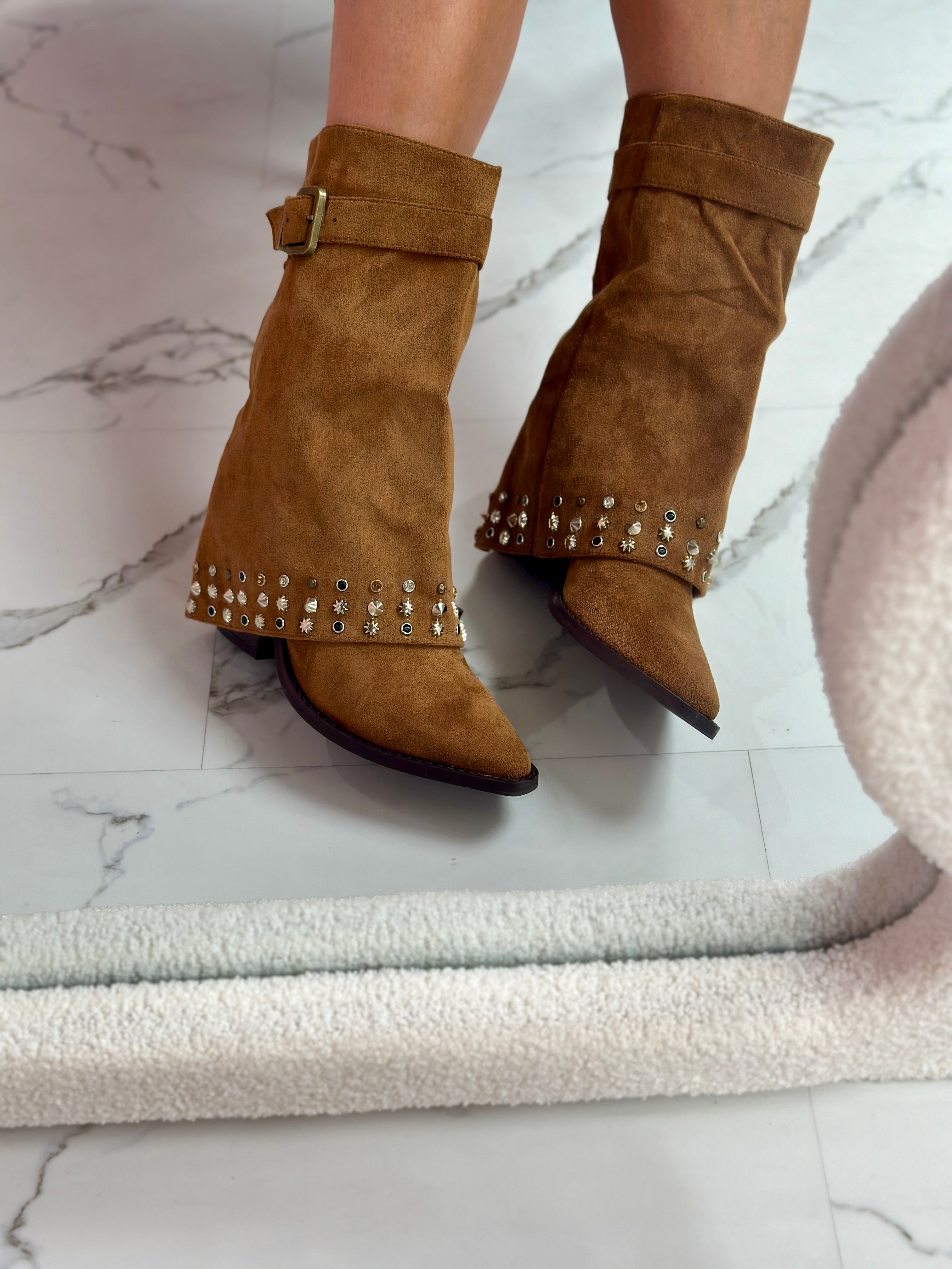 Tessy Camel Boots