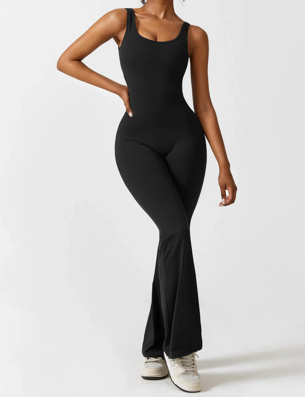 Sierra - Chic V-Back Jumpsuit