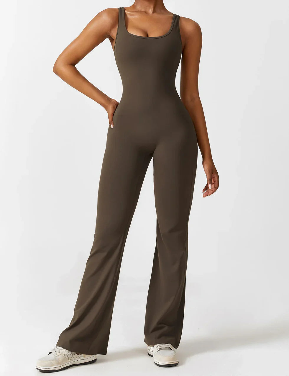 Sierra - Chic V-Back Jumpsuit