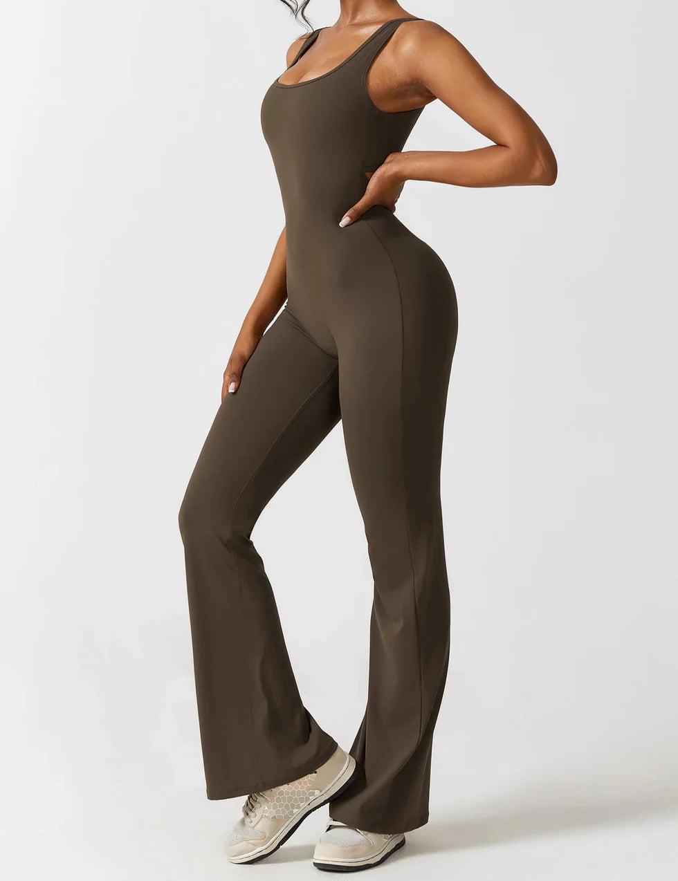 Sierra - Chic V-Back Jumpsuit