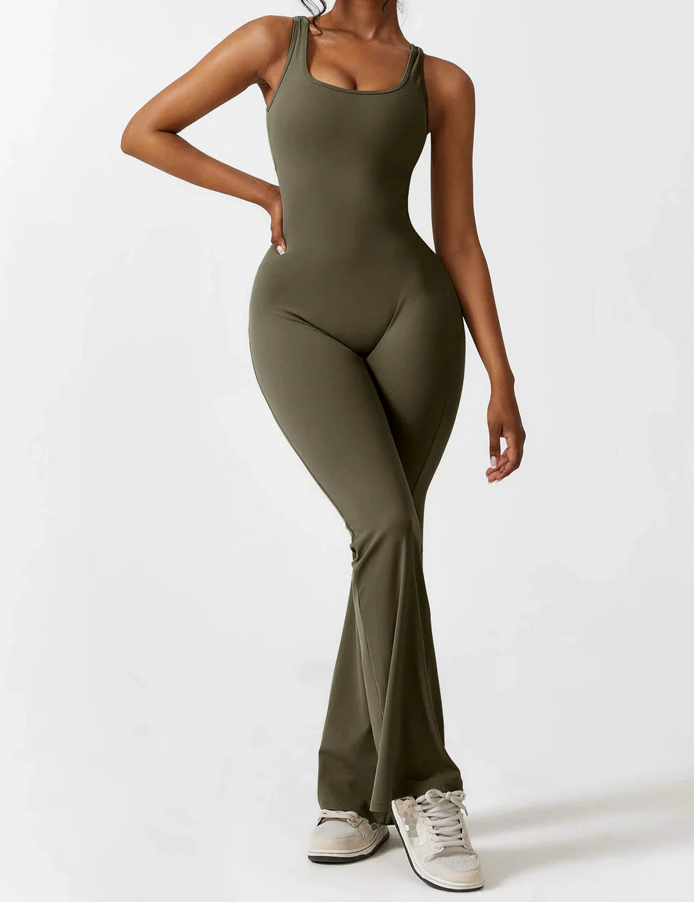 Sierra - Chic V-Back Jumpsuit