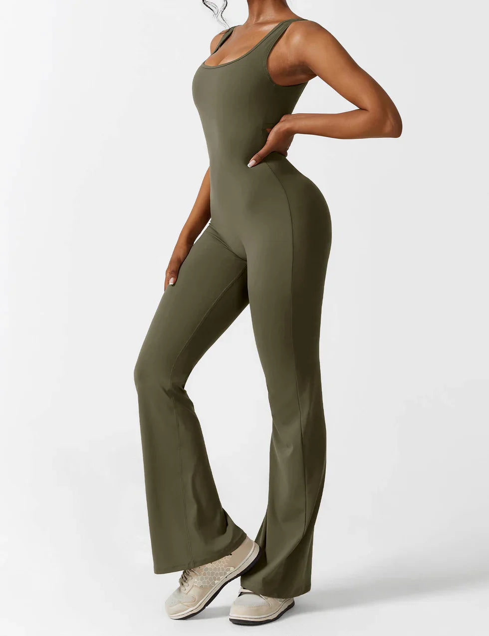 Sierra - Chic V-Back Jumpsuit